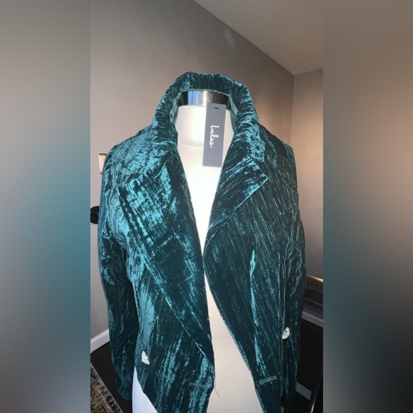 LuLu’s Happiest Holiday Emerald Green Crushed Velvet Blazer & Pants set - Picture 5 of 5
